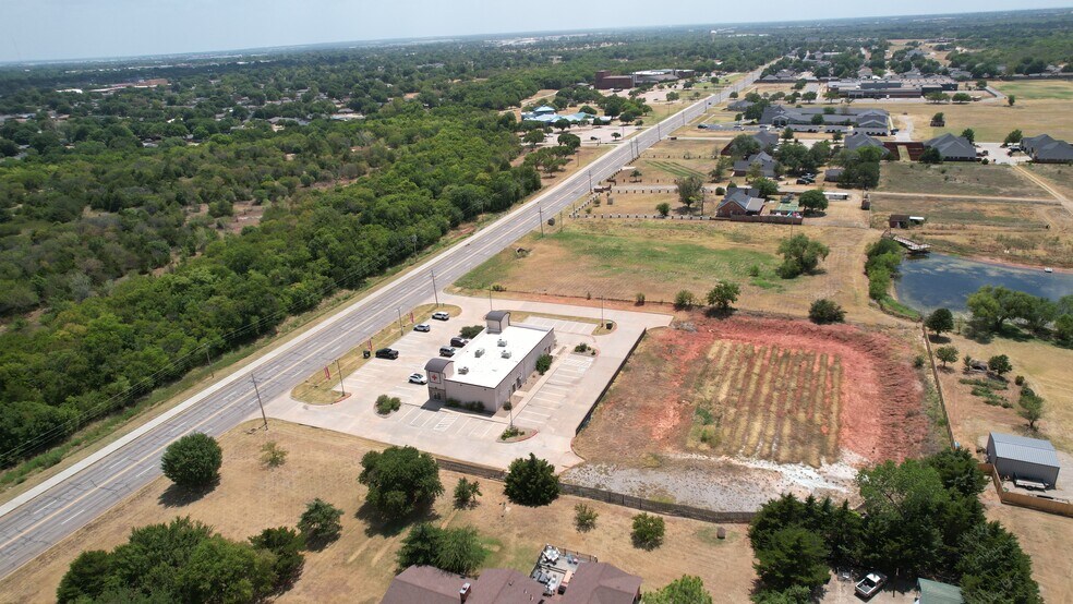 More Photos Of 1315 Chisholm Trail Pky, Duncan Medical For Sale