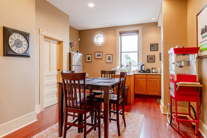 More Photos Of 25 Harvard St, Worcester Office For Lease