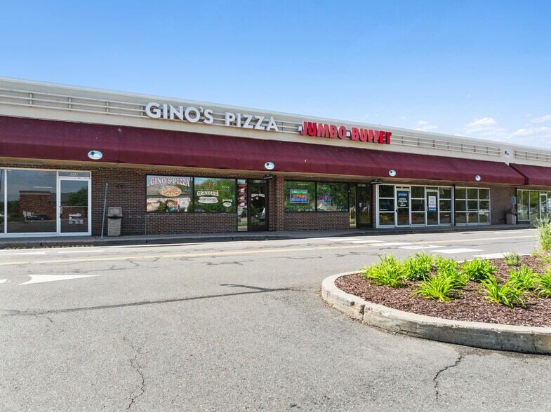 More Photos Of 271-421 Cottage Grove Rd, Bloomfield Unknown For Lease