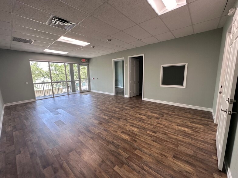 More Photos Of 3845 Beck Blvd, Naples Office Residential For Lease