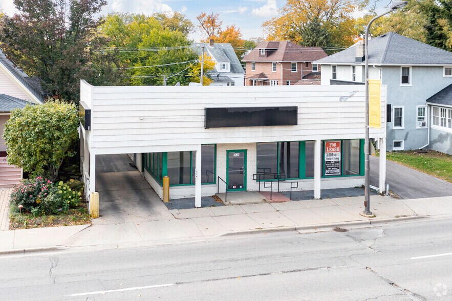Primary Photo Of 2636 Green Bay Rd, Evanston Freestanding For Lease