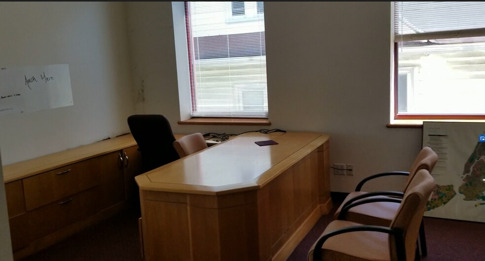 More Photos Of 189-10 Hillside Ave, Hollis Medical For Sale