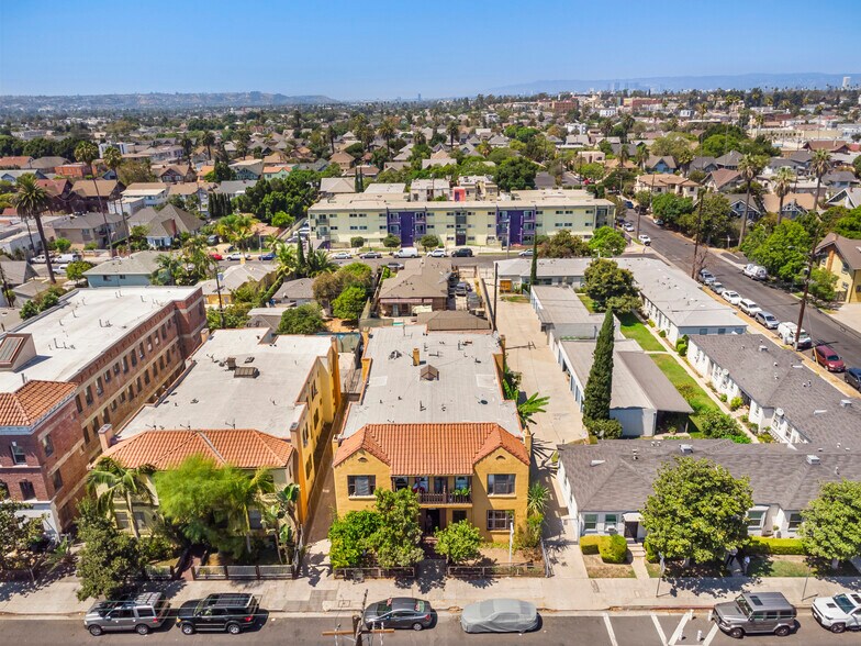 More Photos Of 2717 S Budlong Ave, Los Angeles Apartments For Sale