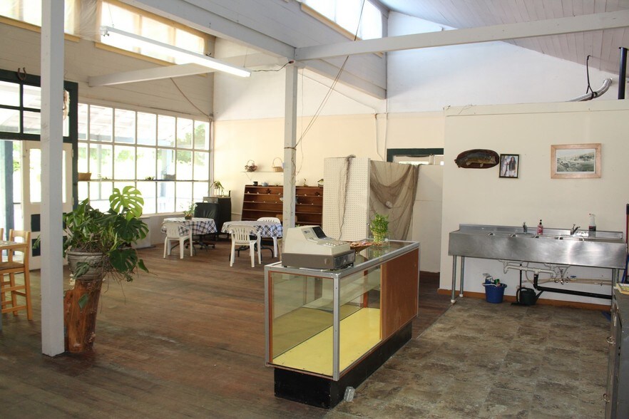More Photos Of 6750 Or-126 Hwy, Florence Marina For Sale