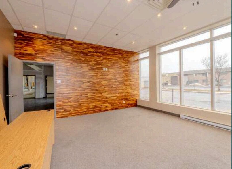 More Photos Of 9175-9225 Boul Langelier, Montréal Warehouse For Lease