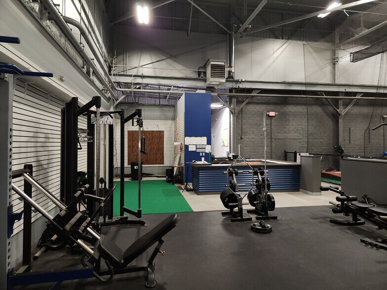 More Photos Of 340 McKinstry Ave, Chicopee Manufacturing For Lease