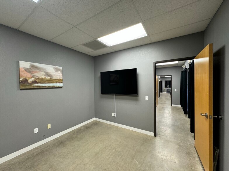 More Photos Of 1491 Palma Rd, Bullhead City Medical For Sale