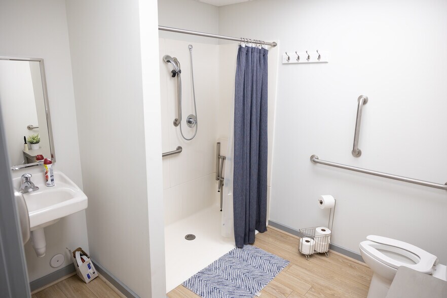 More Photos Of 333 Wade Hampton Blvd, Greenville Medical For Lease