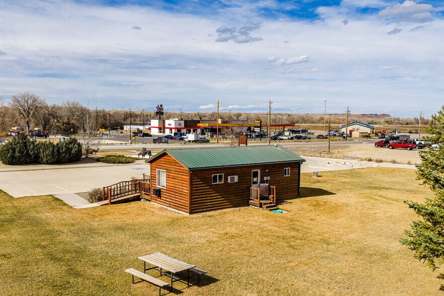 More Photos Of 187 US-16, Buffalo Auto Repair For Sale