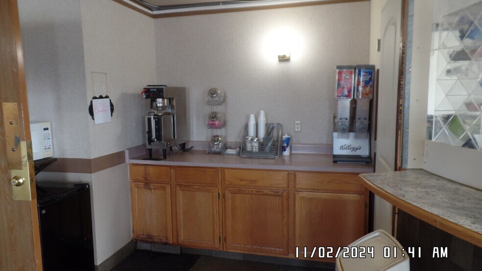 More Photos Of 2100 Fay St, Burlington Hotel For Sale