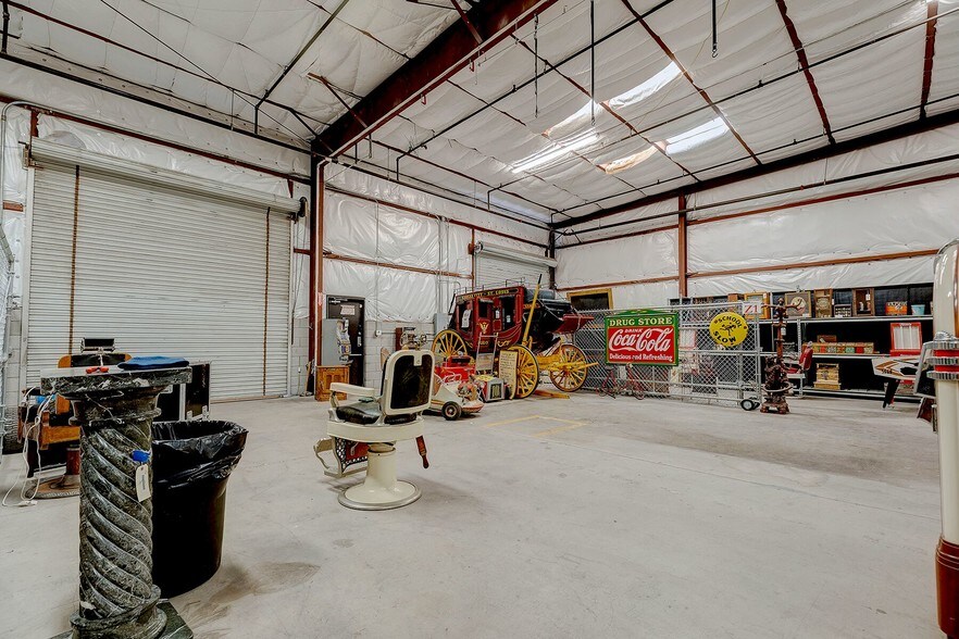 More Photos Of 4540 Arville St, Las Vegas Unknown For Lease