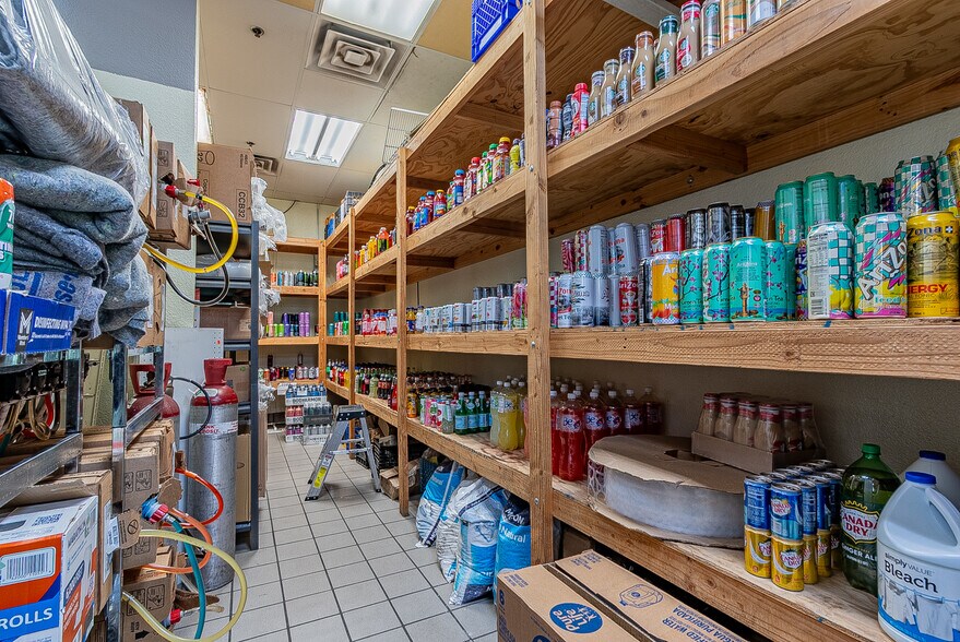 More Photos Of 611 E Main St, Somerton Service Station For Sale