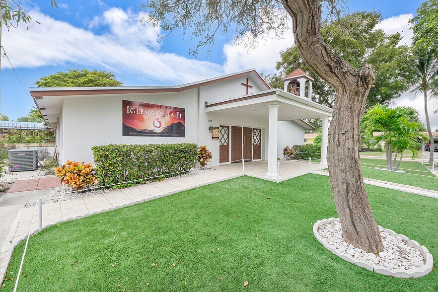 More Photos Of 1416 SE 2nd Ter, Deerfield Beach Religious Facility For Sale