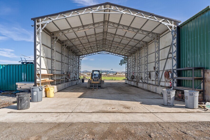 More Photos Of 6263 Sebastopol Ave, Sebastopol Land For Lease