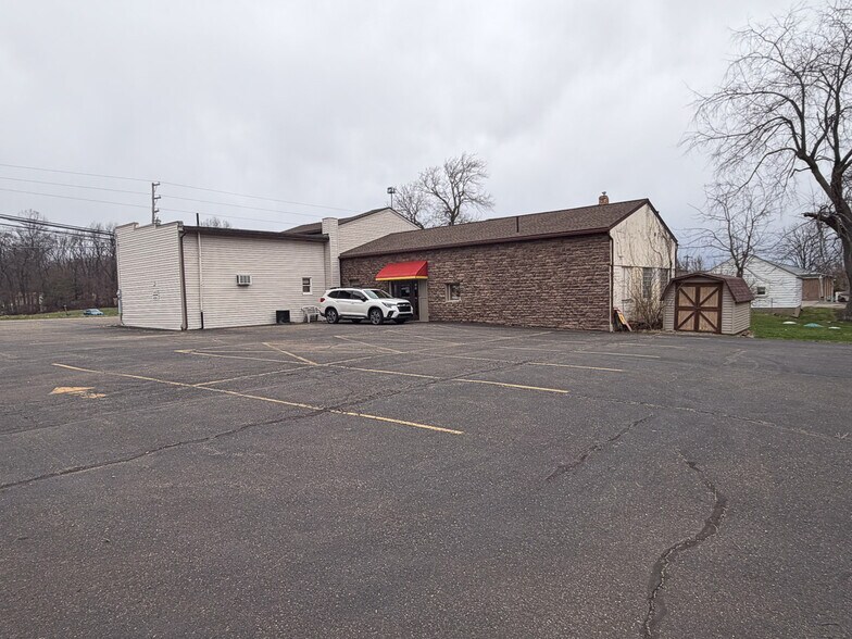 More Photos Of 7304 Wales Ave NW, Canton Office For Sale