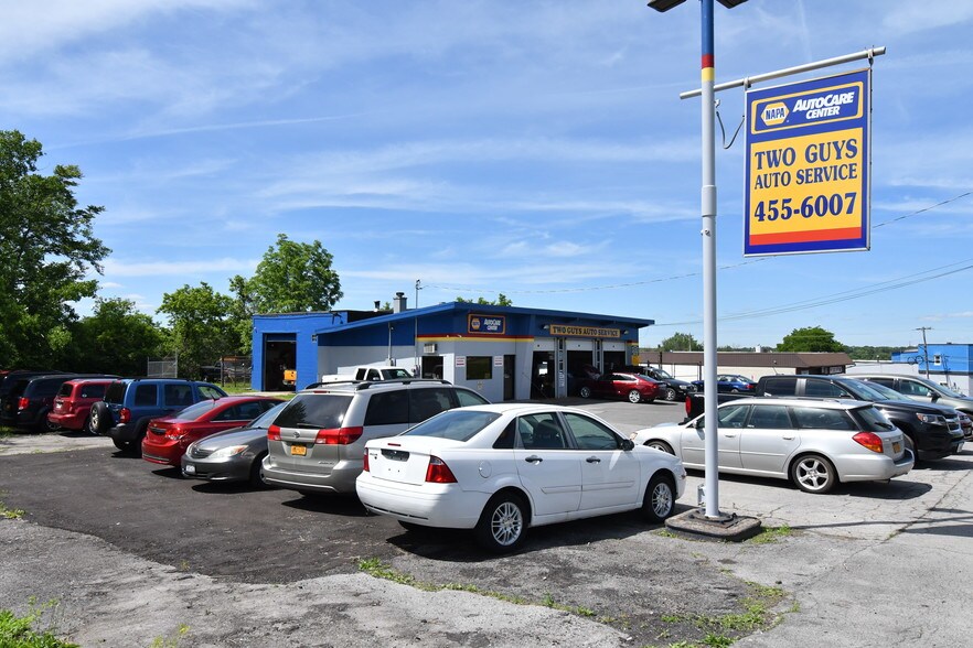 More Photos Of 1601 Lemoyne Ave, Syracuse Auto Repair For Sale