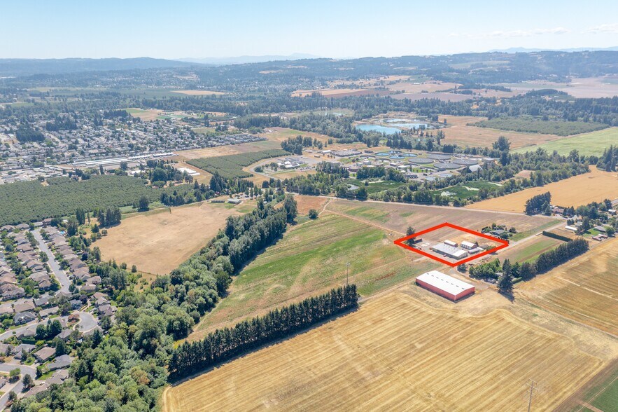 More Photos Of 6494 Windsor Island Rd N, Keizer Manufacturing For Lease
