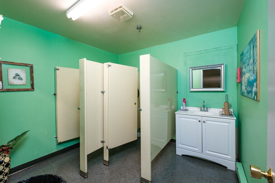 More Photos Of 213 Dry River Rd, Bridgewater Manufacturing For Lease