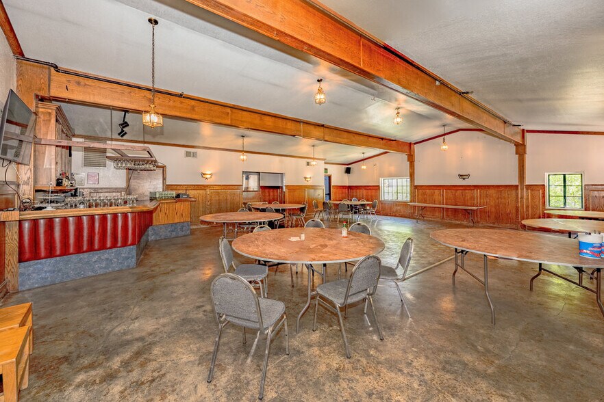 More Photos Of 12625 Sierra Hwy, Santa Clarita Restaurant For Sale