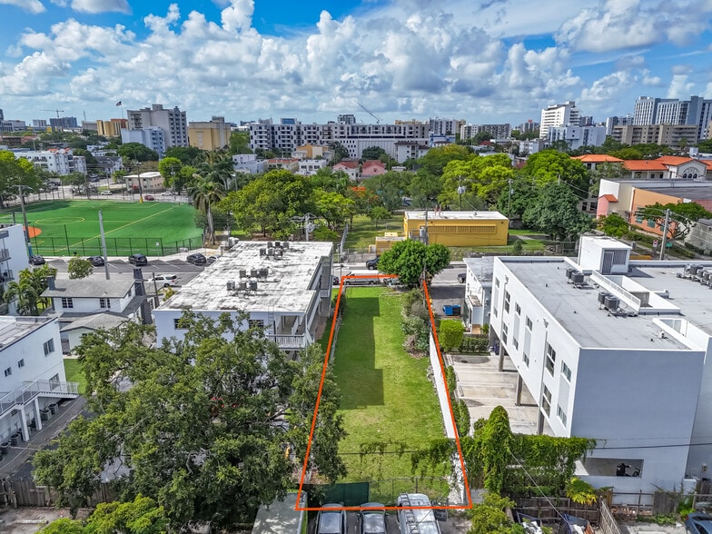 More Photos Of 718 SW 4th St, Miami Land For Sale