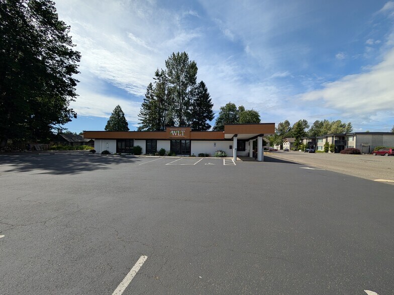 More Photos Of 5616 Third Ave, Ferndale Medical For Lease