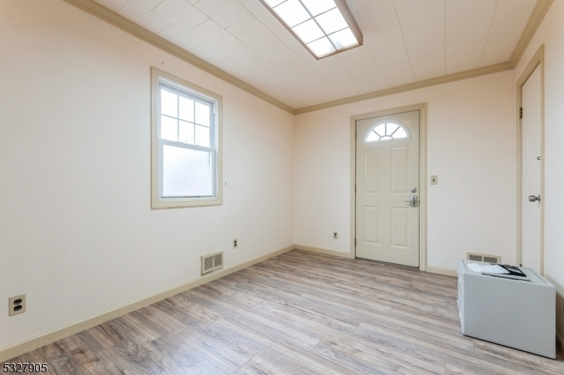 More Photos Of 194 Eagle Rock Ave, Roseland Office For Sale