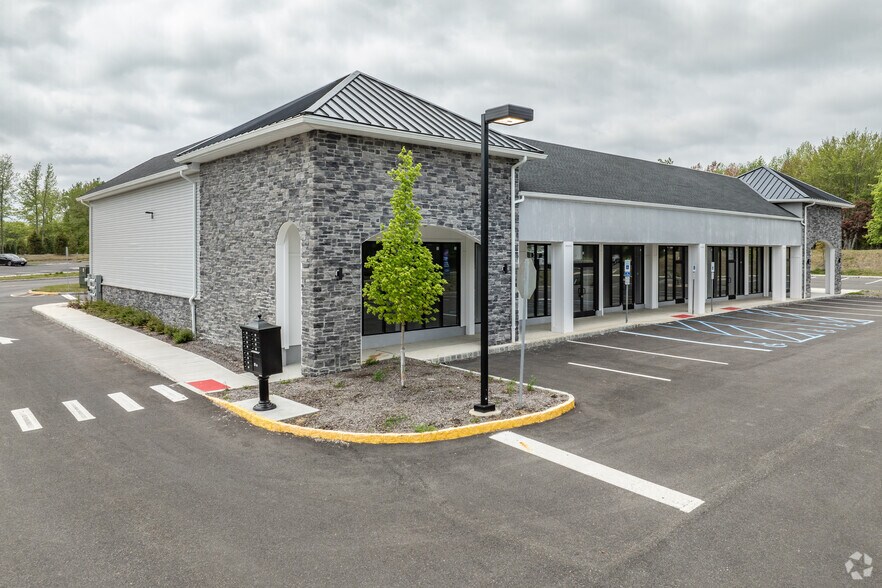 More Photos Of 540 State Route 34, Matawan Storefront Retail Office For Lease