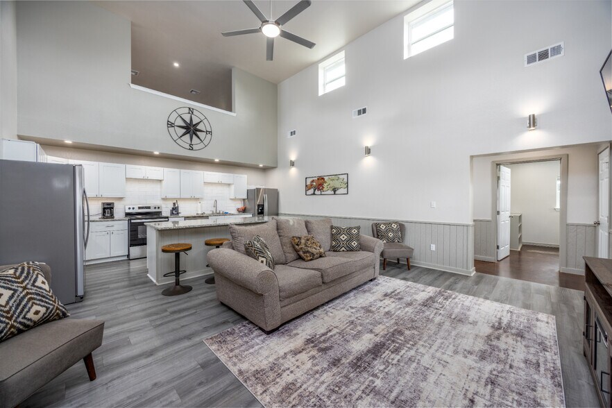 More Photos Of 12625 Sandpiper Rd, Thackerville Specialty For Sale