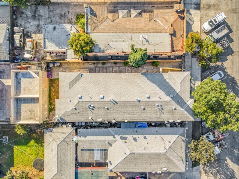 More Photos Of 1922 Locust Ave, Long Beach Apartments For Sale