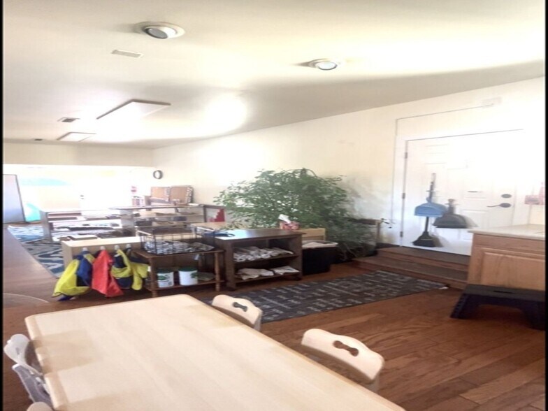 More Photos Of 1830 Addison Ave E, Twin Falls Office For Sale