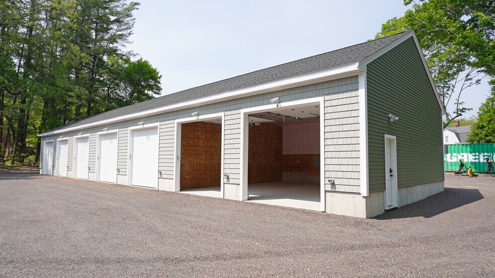 More Photos Of 341 Wareham St, Middleboro Self Storage For Lease