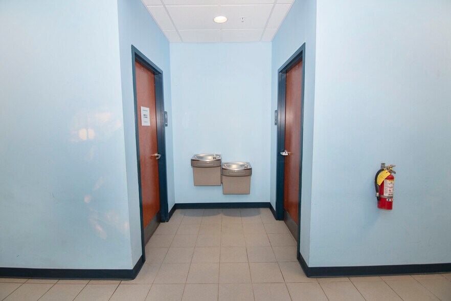 More Photos Of 3 Unlimited Dr, Saratoga Springs Office For Lease