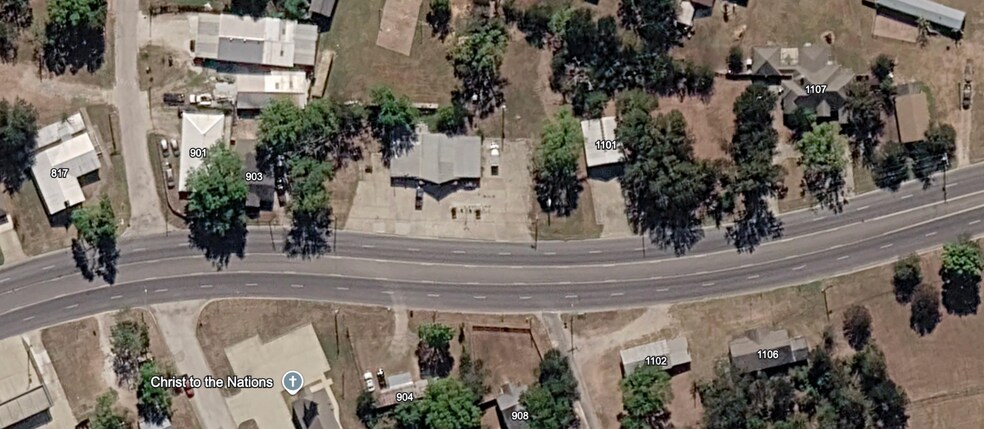 More Photos Of 907 W Washington Ave, Navasota General Retail For Sale
