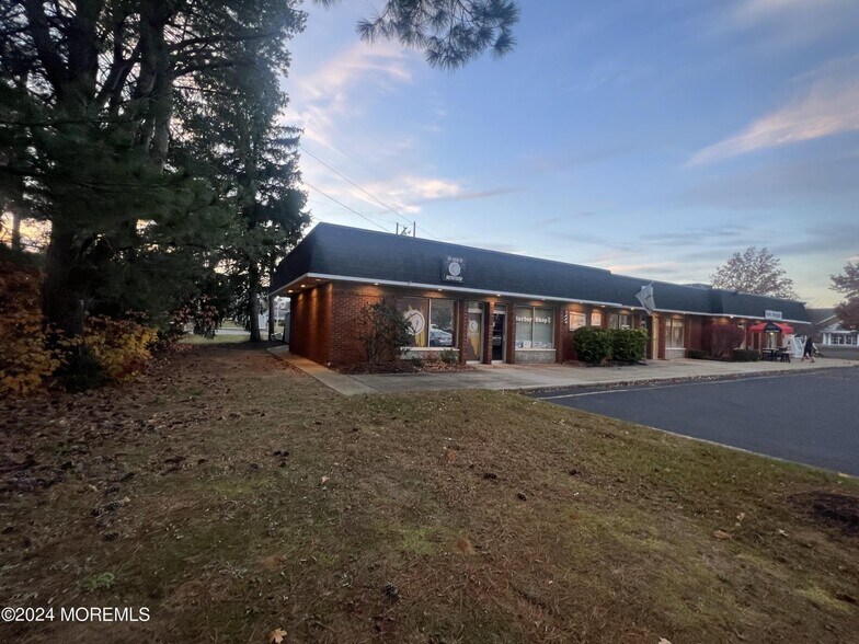 Primary Photo Of 4-12 Merchants Way, Colts Neck Freestanding For Lease