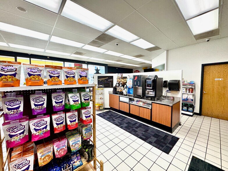 More Photos Of 2490 N Main St, Sheridan Convenience Store For Sale