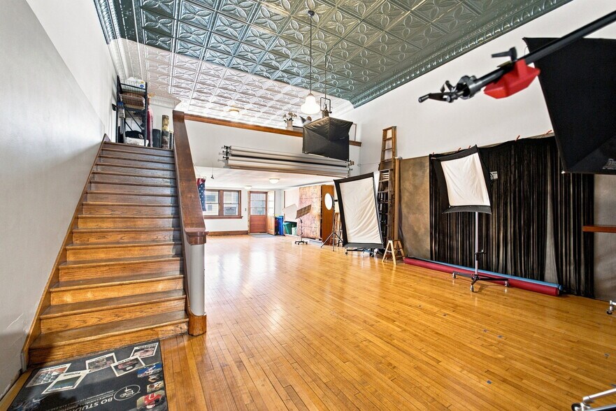 More Photos Of 121 E Bremer Ave, Waverly General Retail For Sale