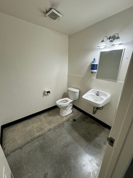 More Photos Of 7055-7103 Marcelle St, Paramount Manufacturing For Lease