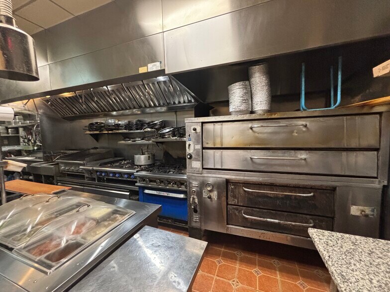 More Photos Of 120 Brady Rd, Lake Hopatcong Restaurant For Sale