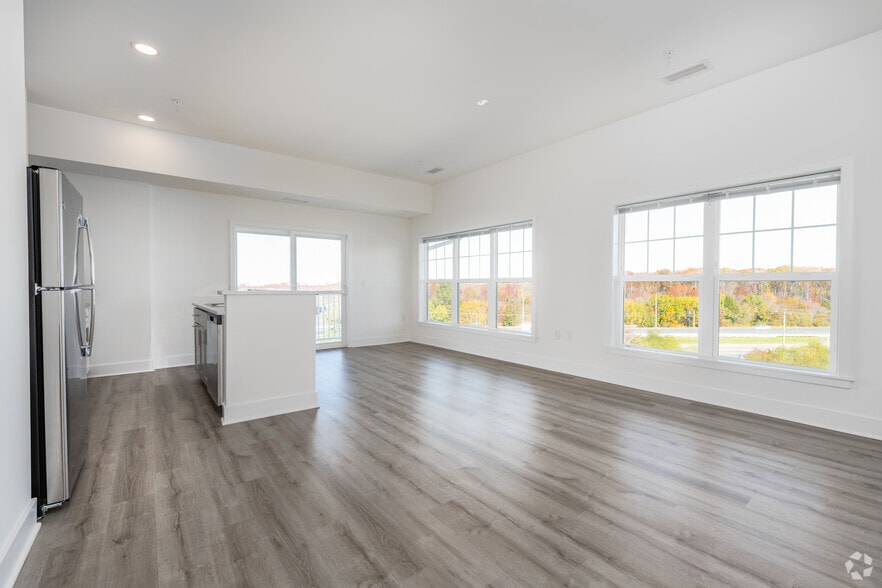 More Photos Of 214 Pier 1 Rd, Stevensville Apartments For Sale