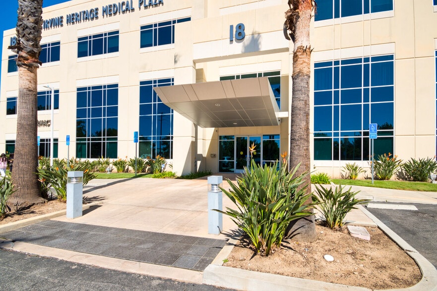 More Photos Of 18 Endeavor, Irvine Medical For Lease