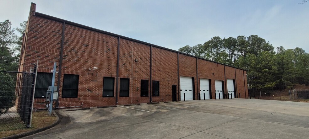 More Photos Of 111 First Flight Ln, Morrisville Service For Lease