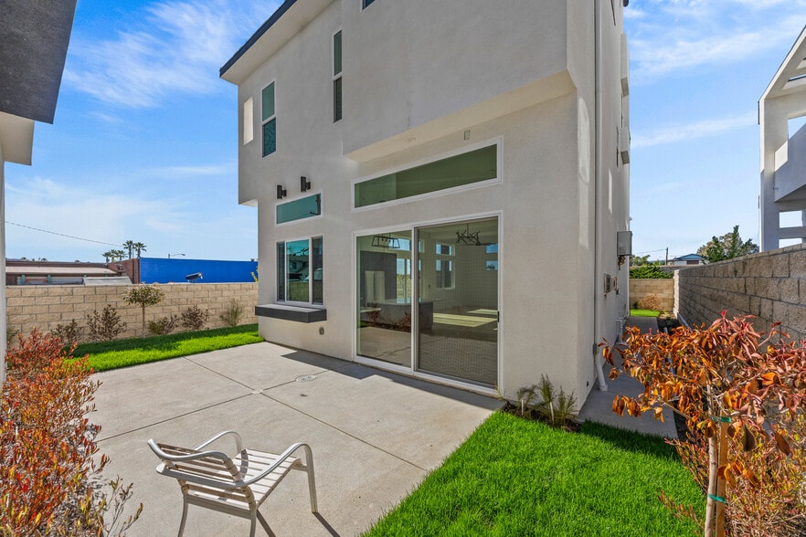 More Photos Of 3215 S El Camino Real, San Clemente Apartments For Sale