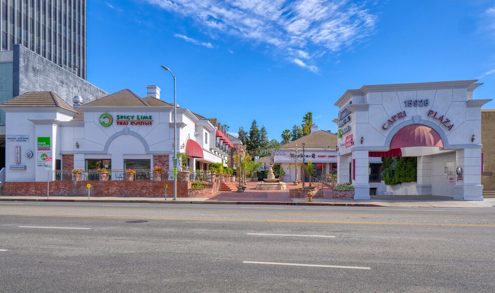 More Photos Of 15928 Ventura Blvd, Encino Storefront Retail Office For Lease
