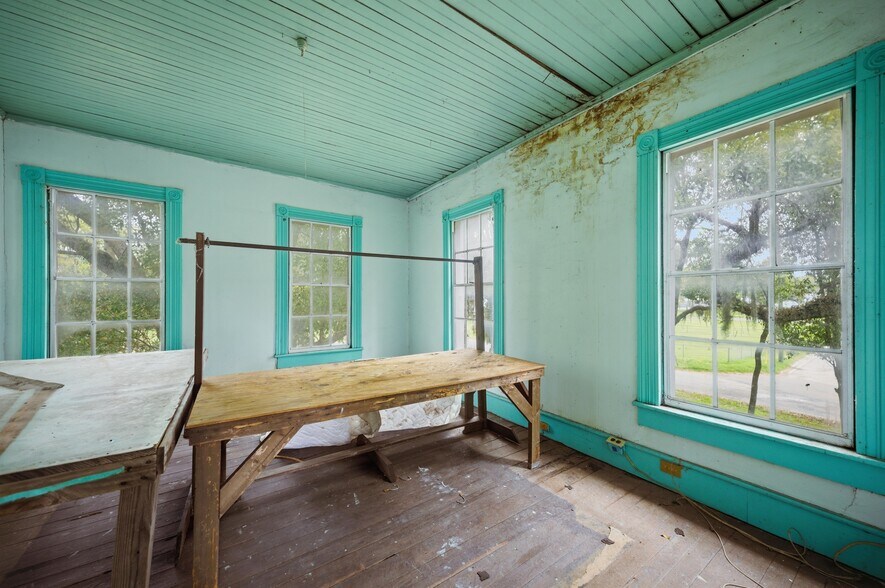 More Photos Of 120 N Main St, Bushnell Office Residential For Sale