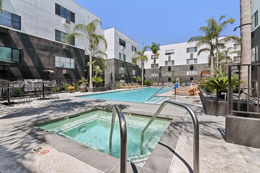 More Photos Of 1745-1750 N Wilcox Ave, Los Angeles Apartments For Sale