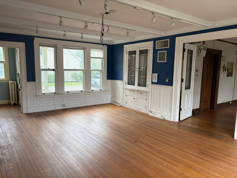More Photos Of 144 S Main St, Wallingford Office For Sale