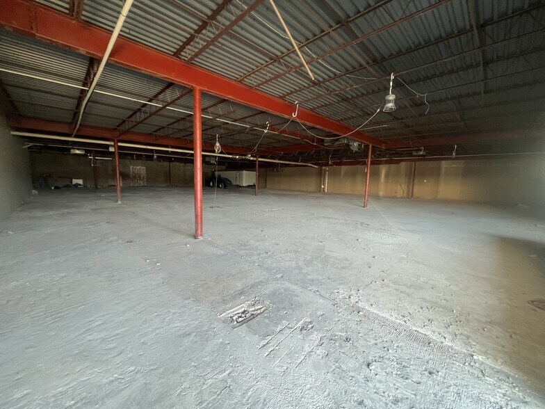 More Photos Of 601-801 Galvin Rd S, Bellevue Unknown For Lease