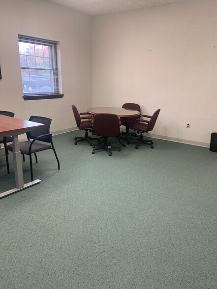 More Photos Of 191 Godwin Ave, Wyckoff Office For Lease