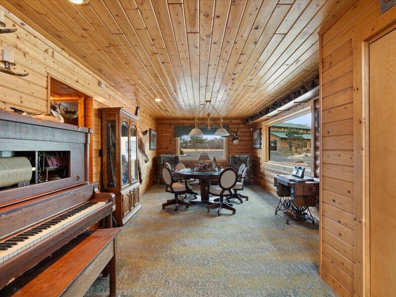 More Photos Of 21998 Lasalle Ave NW, Puposky Specialty For Sale