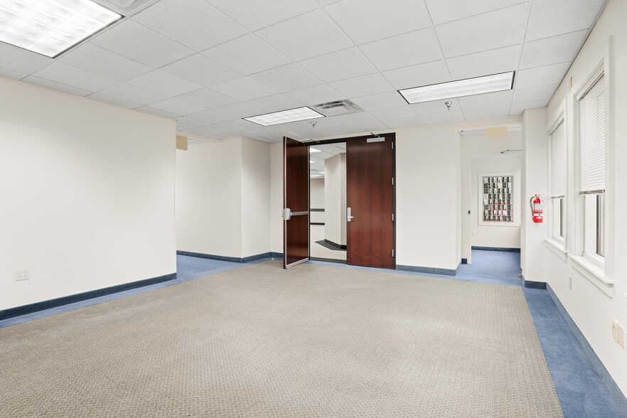 More Photos Of 46611 Corporate Dr, Lexington Park Office For Lease